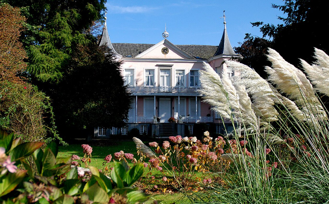Kasteel Ten Velde, Belgium